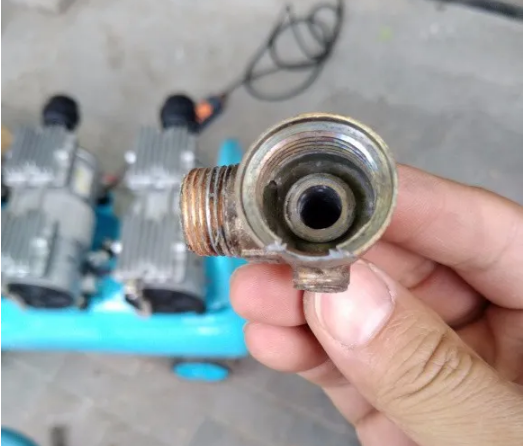 網絡采購空壓機需謹慎！質量參差不齊，假冒偽劣產品混入其中